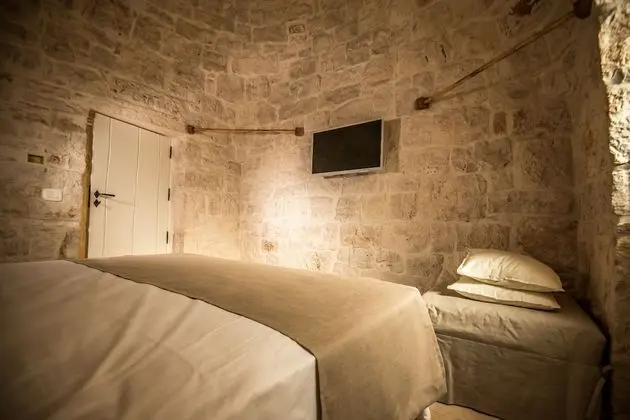 Süit (2 Lev 2 Adt 3 Chd Trullo Lanario)