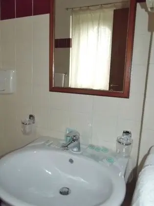 Tek Kişilik Oda, 1 Tek Kişilik Yatak