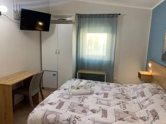 Tek Büyük Yataklı Oda