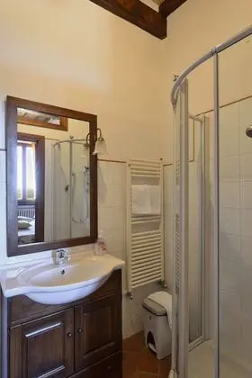 Grand Tek Büyük Yataklı Oda