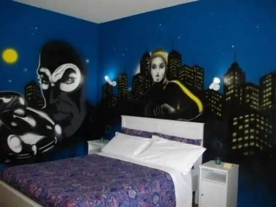 Standard Tek Büyük Yataklı Oda