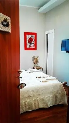 Tek Büyük Yataklı Oda, Ortak Banyo