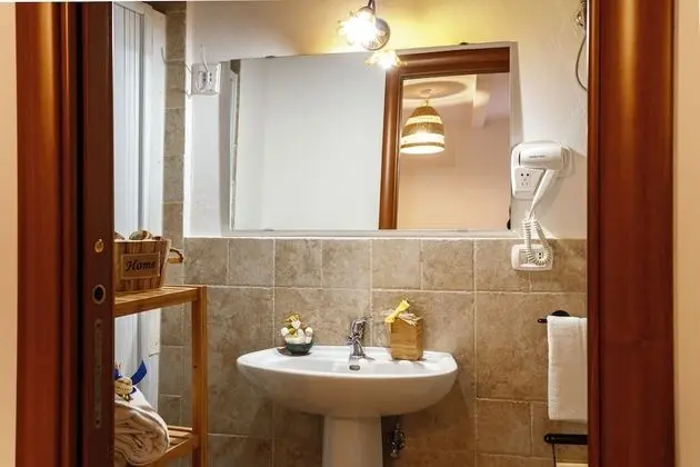 Tek Büyük veya İki Ayrı Yataklı Oda, Özel Banyo