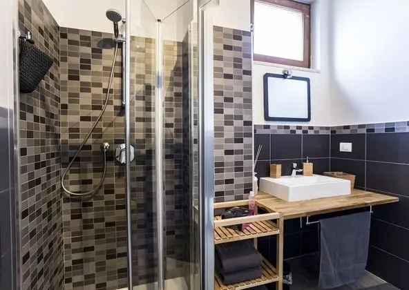 Dört Kişilik Oda, Özel Banyo