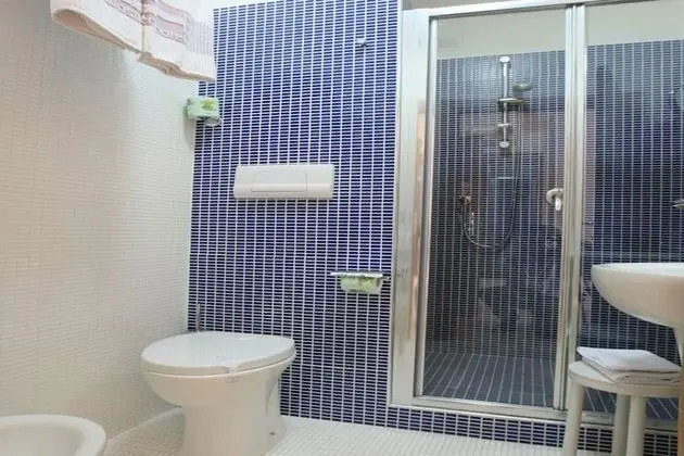 Royal Tek Büyük Yataklı Oda