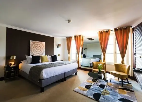 Superior Tek Büyük veya İki Ayrı Yataklı Oda, Nehir Manzaralı