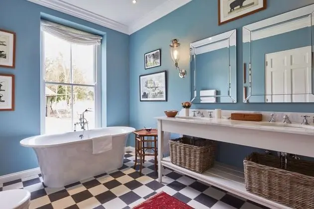 Luxury Villa, Birden Çok Yatak Odası
