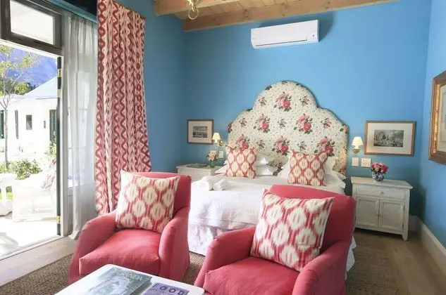 Deluxe Tek Büyük veya İki Ayrı Yataklı Oda