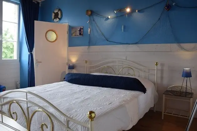 Standard Tek Büyük Yataklı Oda, Özel Banyo, Avlu Manzaralı (Chambre Evasion)