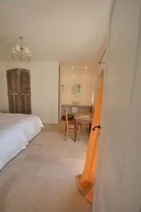 Tek Büyük Yataklı Oda (Bonnieux)