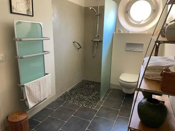 Comfort Tek Büyük Yataklı Oda (Comfort)