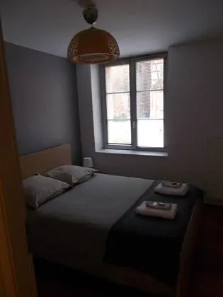 Family Ev, Banyolu/Duşlu, Avlu Manzaralı (Cote Cour)