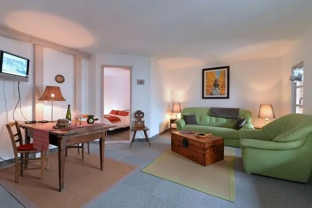 Deluxe Apart Daire, Avlu Manzaralı (Bennwihr)