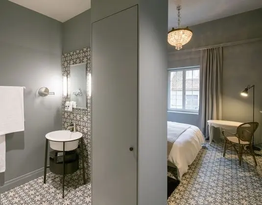 Tek Büyük Yataklı Oda