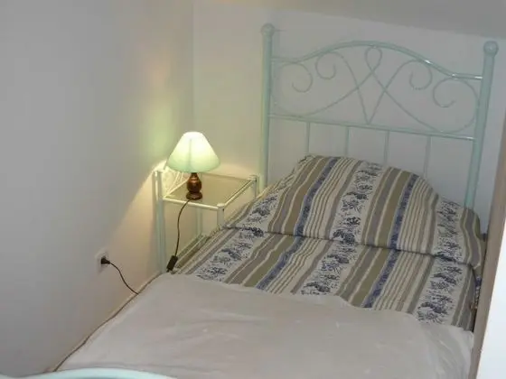 Üç Kişilik Oda, Banyolu/Duşlu (Chambre Lucile)