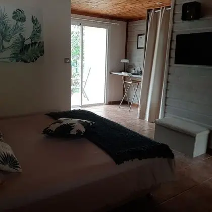 Üç Kişilik Oda