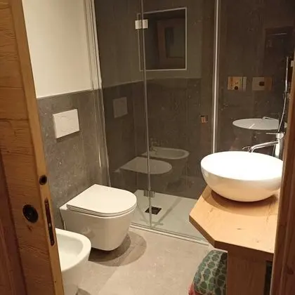 Comfort Tek Büyük veya İki Ayrı Yataklı Oda, Banyolu/Duşlu (calma)