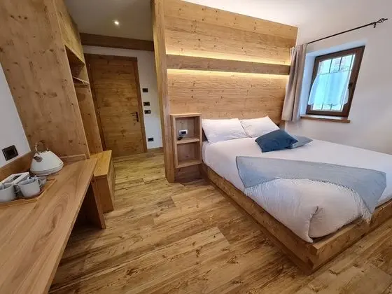 Comfort Tek Büyük veya İki Ayrı Yataklı Oda, Banyolu/Duşlu (Calore)