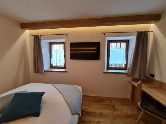 Comfort Tek Büyük veya İki Ayrı Yataklı Oda, Banyolu/Duşlu (Calore)