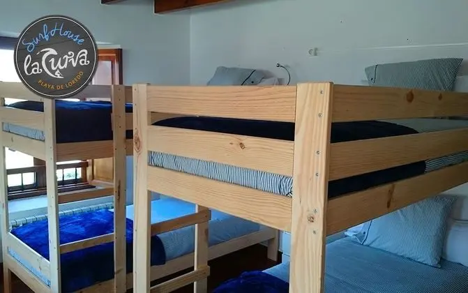 Ortak Ranzalı Oda, 1 Tek Kişilik Yatak, Sigara İçilmez