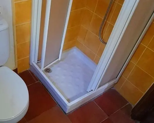 Ortak Ranzalı Oda, 1 Tek Kişilik Yatak, Sigara İçilmez