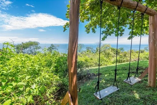 Superior Tek Büyük Yataklı Oda, 2 Çift Kişilik Yatak, Okyanus Manzaralı