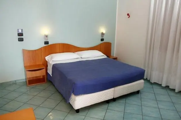 Standard Dört Kişilik Oda