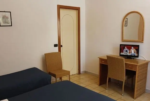 Standard Dört Kişilik Oda