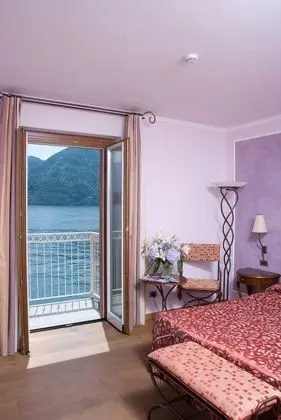 Tek Büyük Yataklı Oda, Balkon, Göl Manzaralı