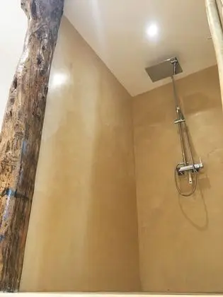 Design Tek Büyük Yataklı Oda, 1 En Büyük (King) Boy Yatak