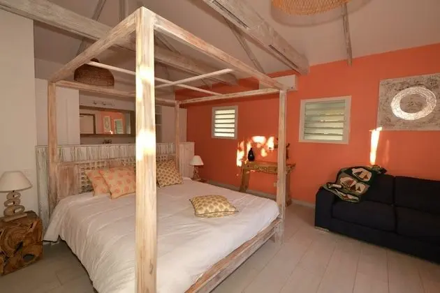 Honeymoon Bungalov, Teras, Havuz Manzaralı