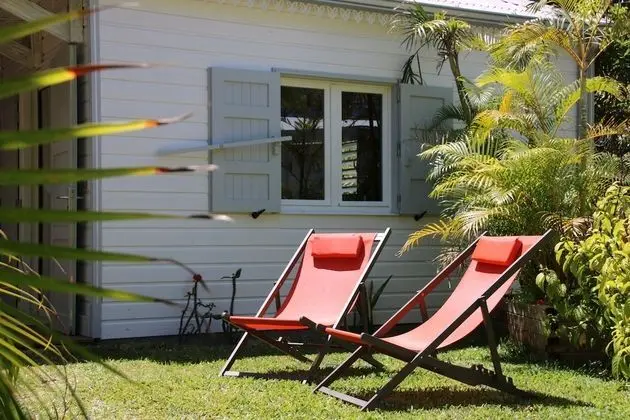 Honeymoon Bungalov, Teras, Havuz Manzaralı