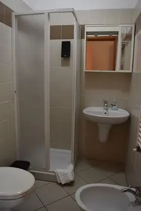 Basic Tek Büyük Yataklı Oda