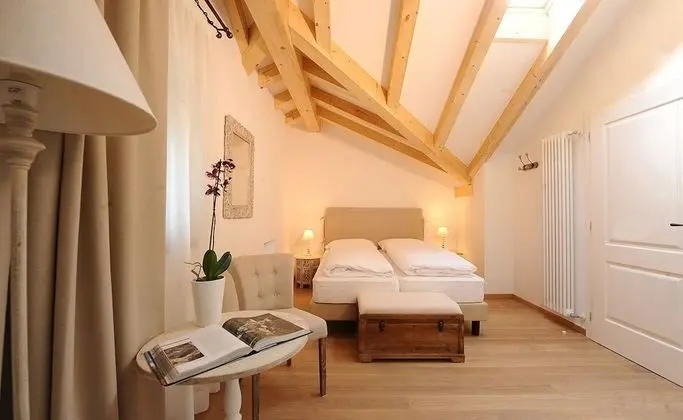 Classic Tek Büyük veya İki Ayrı Yataklı Oda