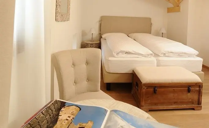 Classic Tek Büyük veya İki Ayrı Yataklı Oda