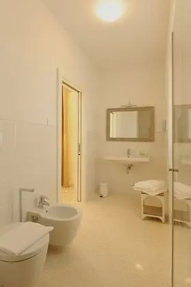 Classic Tek Büyük veya İki Ayrı Yataklı Oda, Bahçe Manzaralı