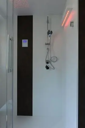 Superior Tek Büyük veya İki Ayrı Yataklı Oda