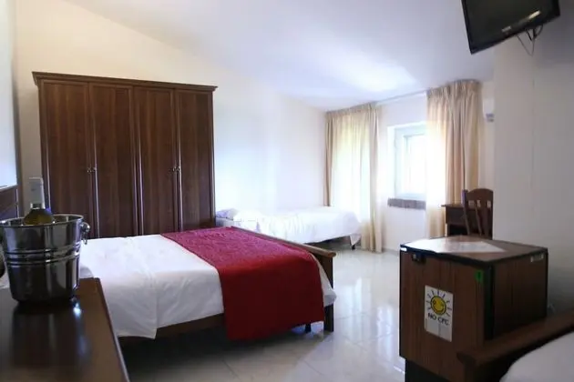 Tek Büyük veya İki Ayrı Yataklı Oda