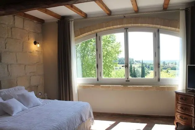 Tek Büyük Yataklı Oda (Michel-Ange)