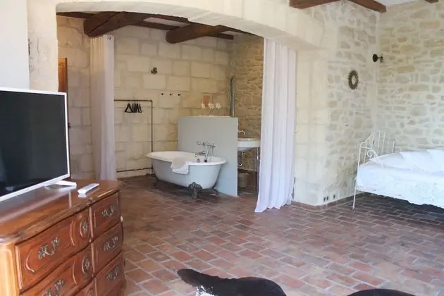 Tek Büyük Yataklı Oda (Michel-Ange)