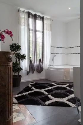 Deluxe Tek Büyük Yataklı Oda, Balkon