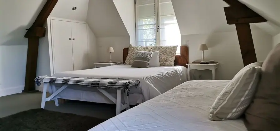 Üç Kişilik Oda (Les Pains Benis)