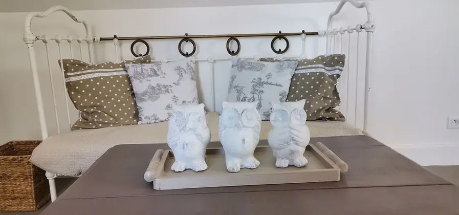 Üç Kişilik Oda (Les Pains Benis)