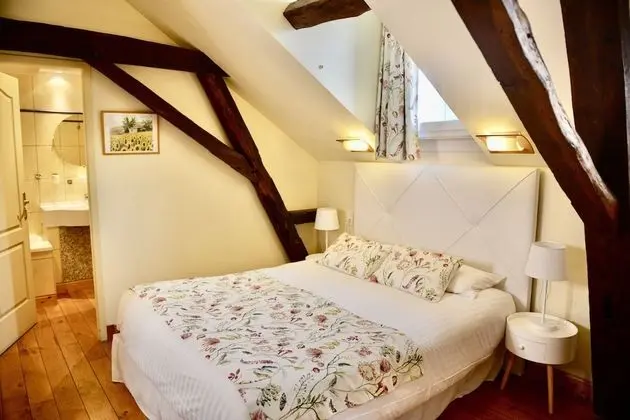 Classic Tek Büyük Yataklı Oda, 1 Büyük (Queen) Boy Yatak