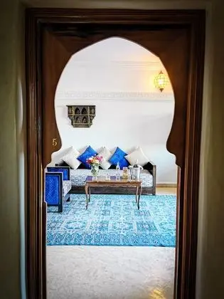 Superior Süit, 1 En Büyük (King) Boy Yatak, Havuz Manzaralı, Dağ Yamacı