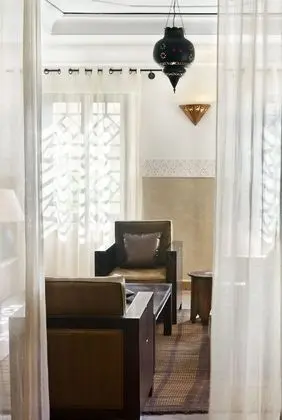 Süit, Havuz Manzaralı, Bahçeli