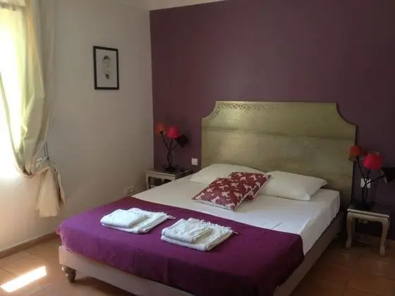 Tek Büyük Yataklı Oda (Lilas)