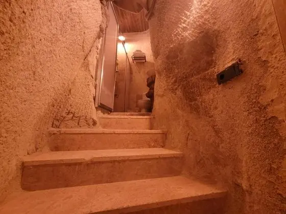 Mağara Oda, -1. Kat