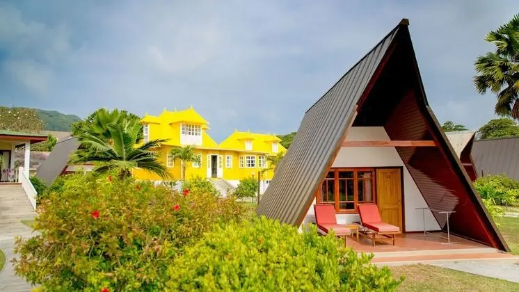 Yellow House - Adults Only