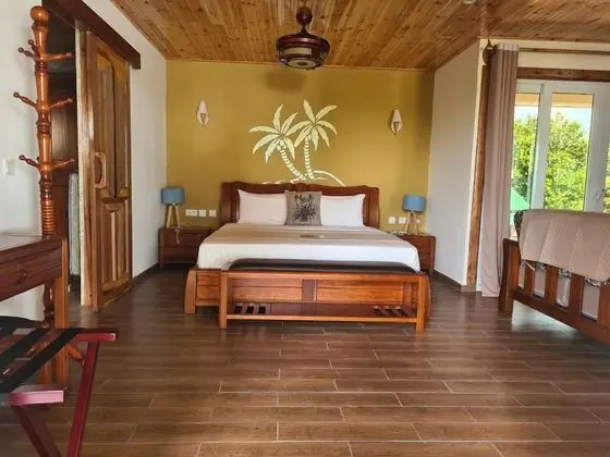 Luxury Tek Büyük Yataklı Oda, 1 Büyük (Queen) Boy Yatak, Deniz Manzaralı